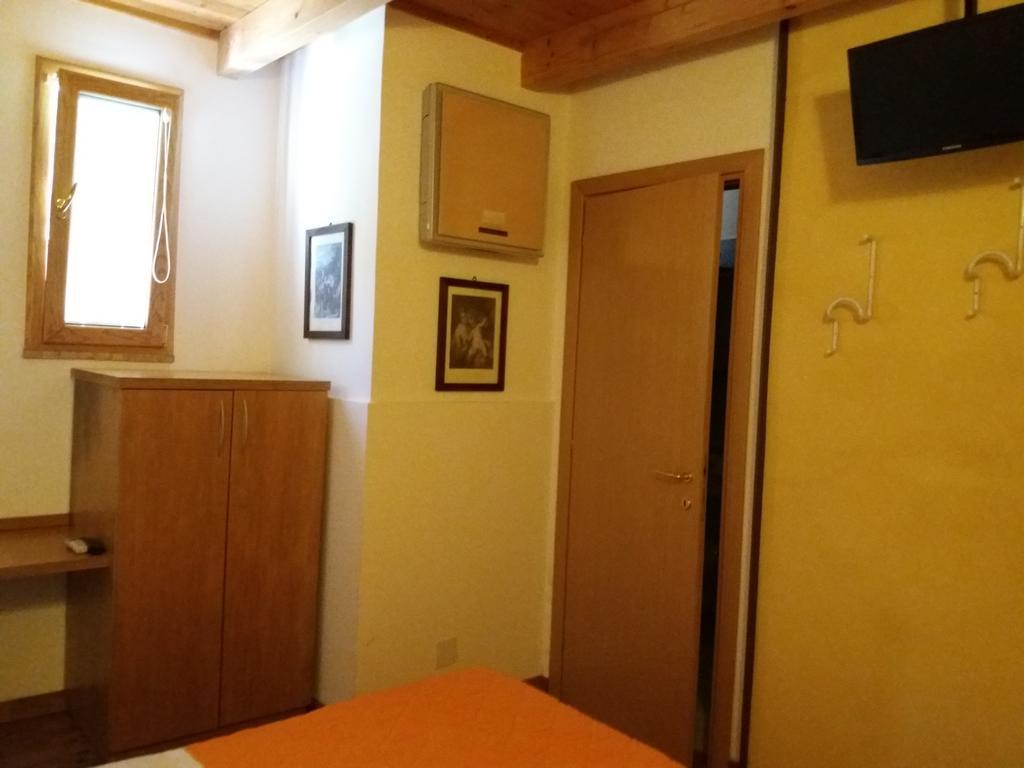 Villa Mola Bed And Breakfast Corbara  Экстерьер фото